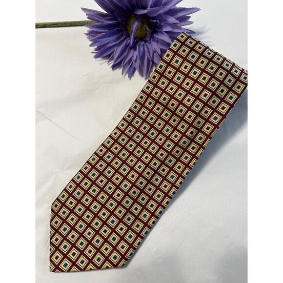 Vintage Johnny Lambs Italian Silk Geometric Tie - Picture 5 of 5
